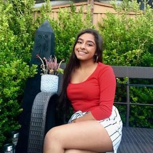 Meet your Posher, Angela